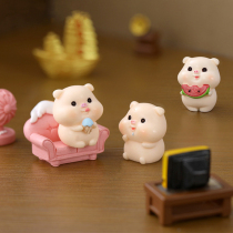 Daily Life Cute Little Pig Paparazzi Home Office Desktop Counter TV Cabinet Dress Baking Cake Pendulum