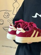 Burgundy canvas shoes I admit that I love them~