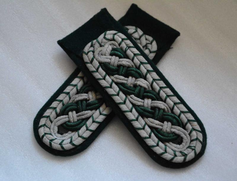 Original goods Federal German West German BGS arms braided shoulder badge Federal border guard wire braided shoulder badge