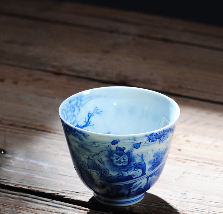 The Owl up jingdezhen hand - made porcelain tea set characters informs the fine checking ceramic masters cup single CPU