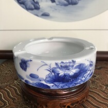 (10 11) Blue and white hand-painted Lotus Pond fun ashtray