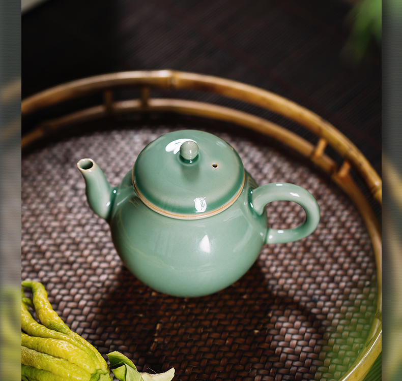 The Owl up jingdezhen teapot name plum green glaze ceramic tea set kung fu tea set small pear pot of antique old mud by hand