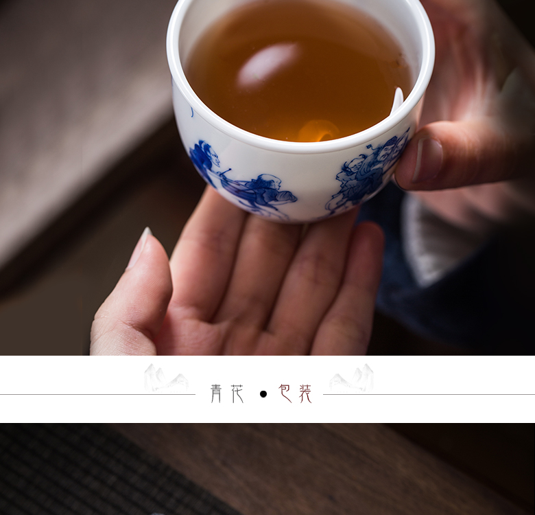 The Owl up with jingdezhen ceramic manual hand - made character, informs the to kung fu tea master single cup tea tea cup