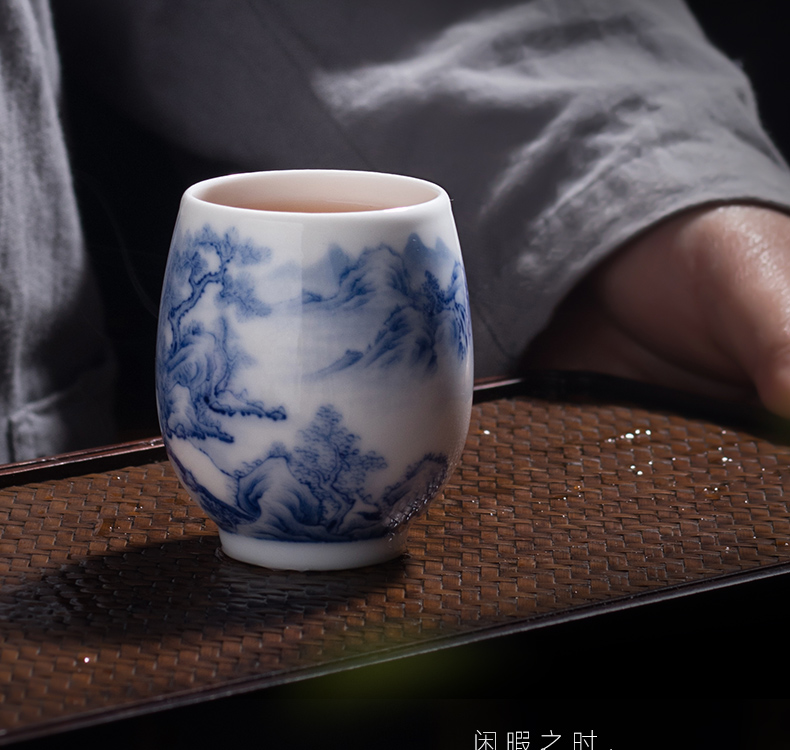 The Owl up jingdezhen blue and white hand draw landscape kung fu tea set ceramic tea cup masters cup small tea cups