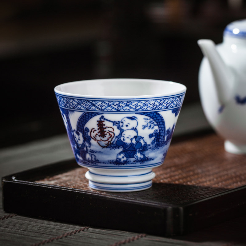 Xiaoyao antique Jingdezhen ceramic tea set tea cup single cup master cup pure hand-painted blue and white boy tea cup