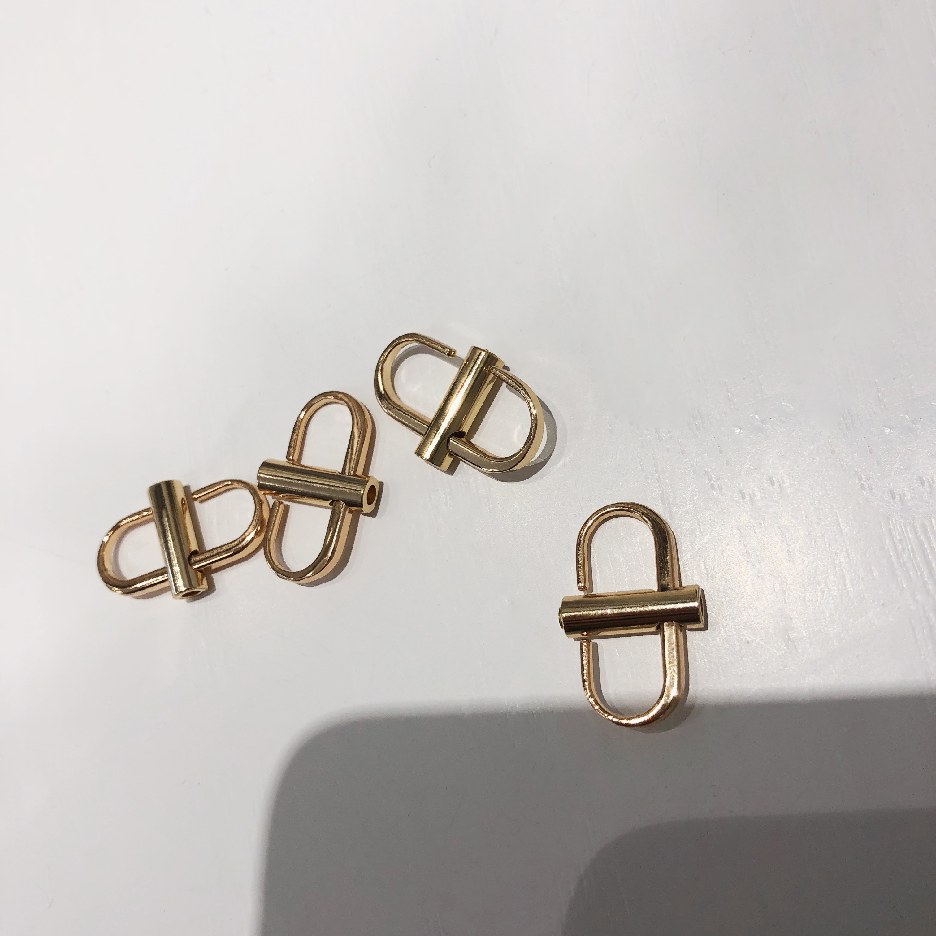 (South wind)Bag accessories buckle (need to take a picture with the bag invoice is not issued)