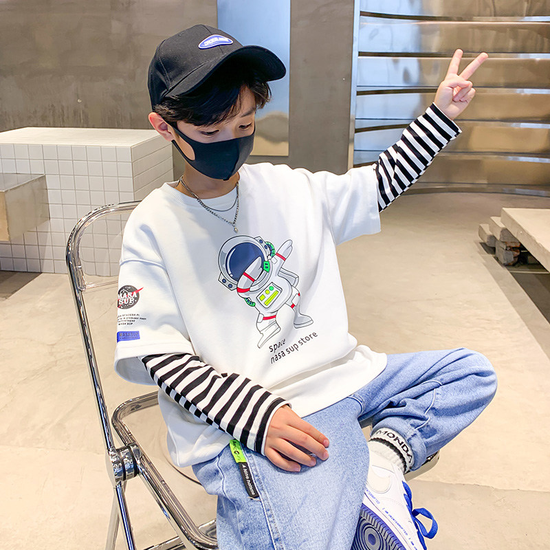 Boy's fake two pieces T-shirt Children's foreign pie Long sleeve T-shirt 2022 New spring and autumn season jacket CUHK Scout clothing