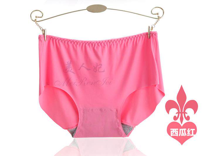 Slip jeunesse en soie Ice - Ref 645407 Image 47