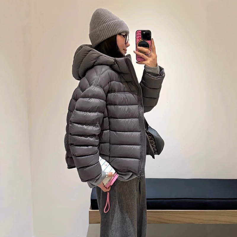 High-Fill down Jacket for Women, Short Style with Hood, Lightweight, 2026 Winter New Model, Petite Puff Coat