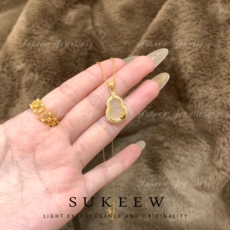 Серебряное ожерелье