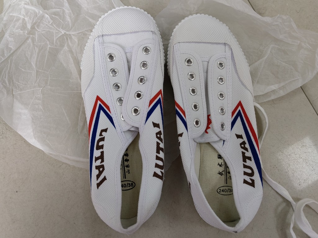 Martial arts shoes training shoes Taiji shoes running shoes canvas shoes