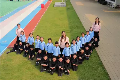 B set of kindergarten, primary school, middle school graduation photos, graduation photos, graduation photography, graduation season