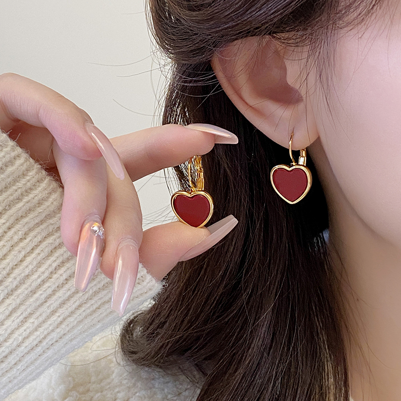Wine Red Loving Earrings Female small crowddesign Superior Light Extravagant Nail Temperament Elegance 100 Hitch Pure Silver Needle Earring-Taobao