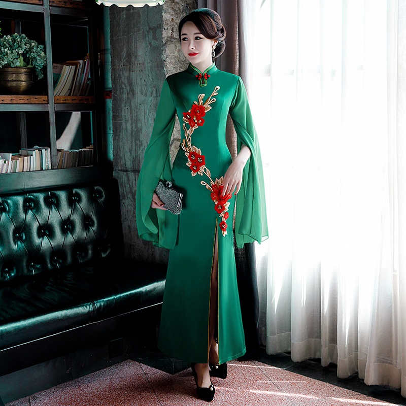 Long cheongsam, three dimensional fashionable evening dress, for catwalk,  Long cheongsam, three dimensional fashionable evening dress, for catwalk,