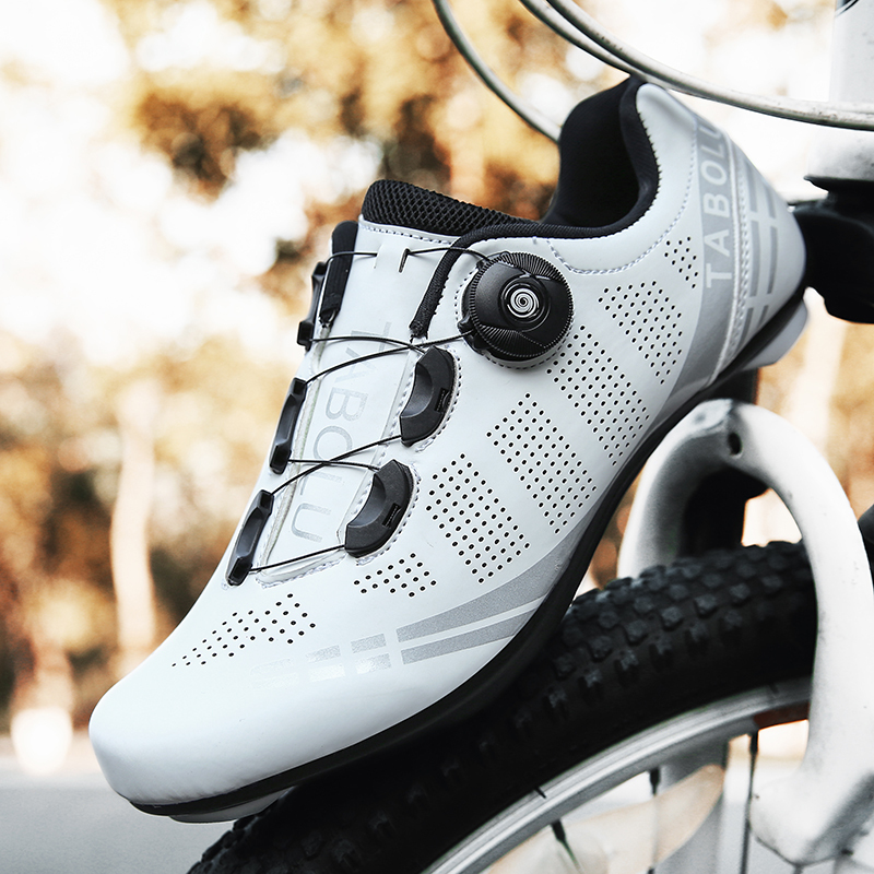 New Spring Lock-Free Cycling Shoes for Men and Women, Breathable Road Bike Lock Shoes Set, Mountain Bike Shoes with Hard Soles for Assistance New Spring Lock-Free Cycling Shoes for Men and Women, Breathable Road Bike Lock Shoes Set, Mountain Bike Shoes with Hard Soles for Assistance