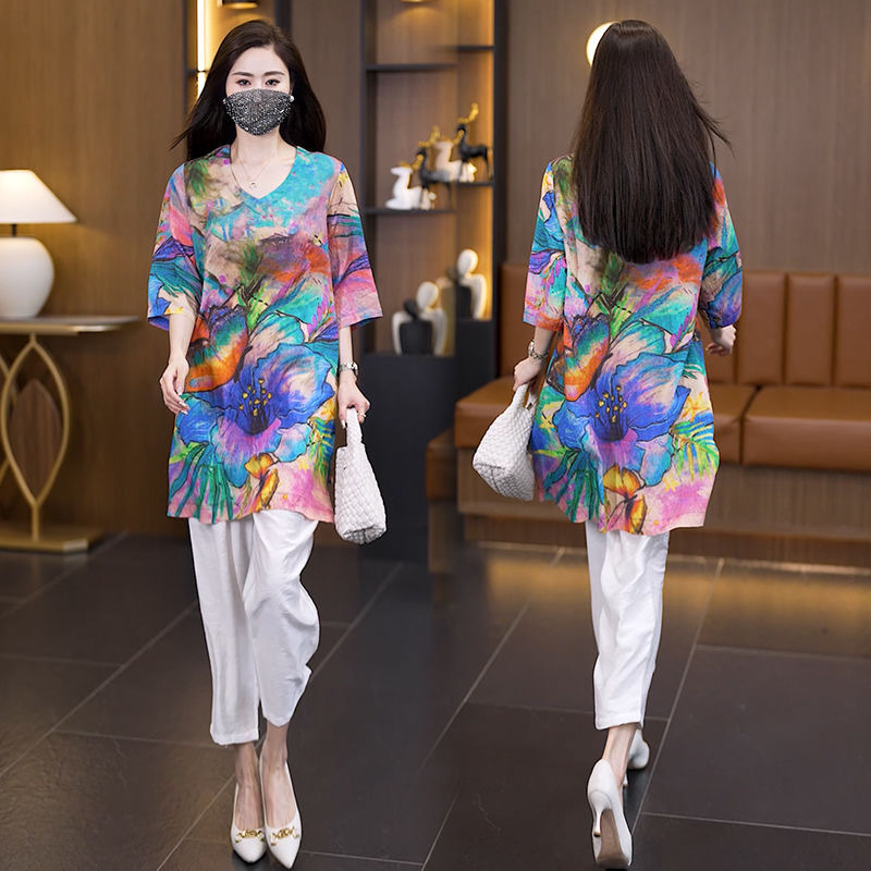 Plus Size V-Neck Short-Sleeved T-Shirt for Women in Summer, Fat Mm, Covers the Belly and Looks Slimming, Loose, High-End Design, Mid-Length Top