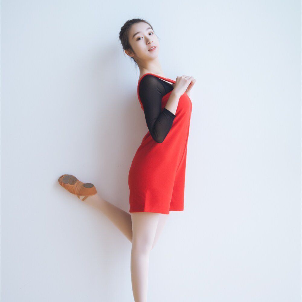 Clearance jumpsuit, warm dance suit, thick cotton velvet training suit, ballet suit, warm-up, baby bag, and three-point pants