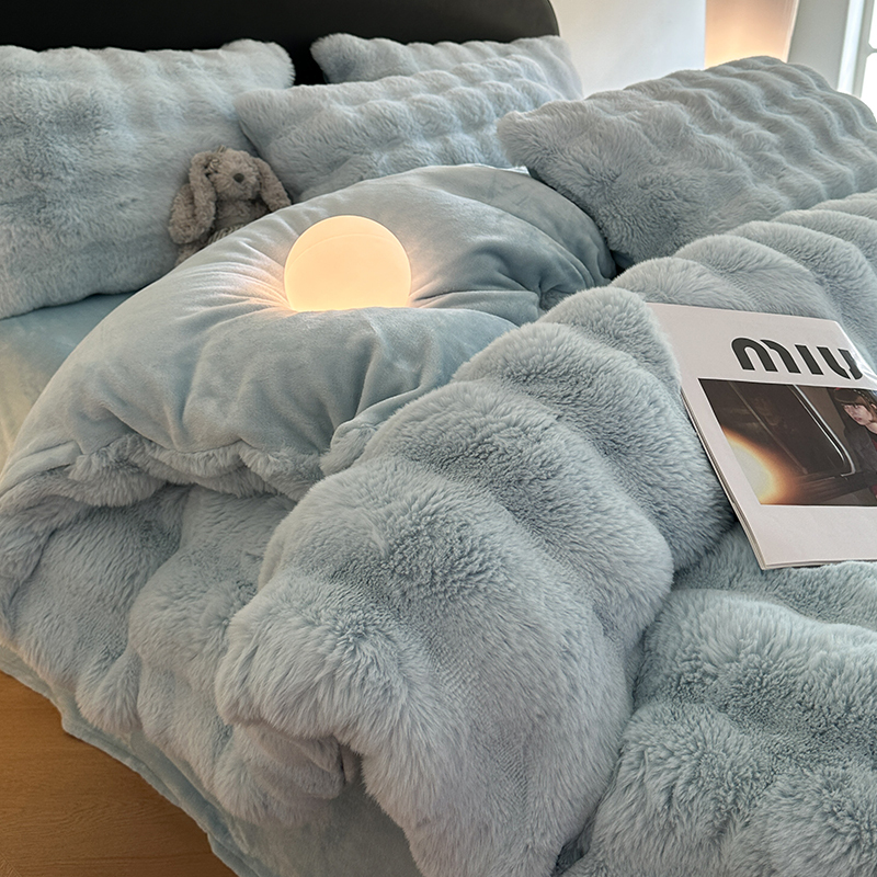 Cat-Like Rabbit Fur Plush Four-Piece Bedding Set for Winter, Thickened Milk Coral Fleece Bedding, Flannel Duvet Cover and Bed Sheet Cat-Like Rabbit Fur Plush Four-Piece Bedding Set for Winter, Thickened Milk Coral Fleece Bedding, Flannel Duvet Cover and Bed Sheet