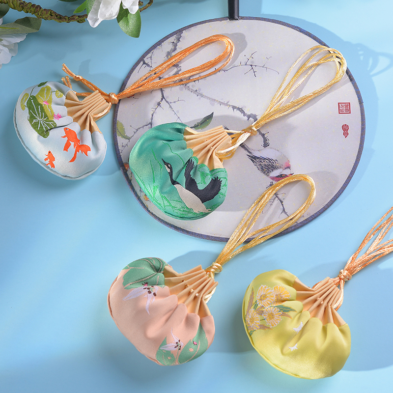 Dragon Boat Festival sachet High-grade damask sachet Empty bag Sachet sachet Carry-on antique car pendant Dragon Boat Festival gift