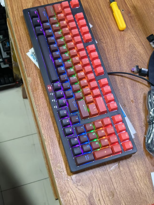 Brand New Gptx Gk98 Mechanical Keyboard, Same Model as Used in Internet Cafes, 98-Key Gaming E-Sports Keyboard with Scrolling Light, USB