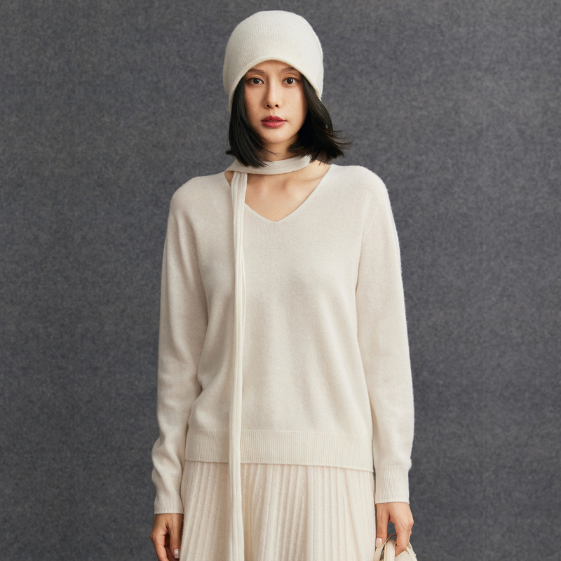 Early Autumn V-Neck Cashmere Sweater for Women, Thin Goat Cashmere, Loose and Simple Knit Sweater, Can Be Worn Alone or as an Inner Layer, Wool Base Layer Early Autumn V-Neck Cashmere Sweater for Women, Thin Goat Cashmere, Loose and Simple Knit Sweater, Can Be Worn Alone or as an Inner Layer, Wool Base Layer