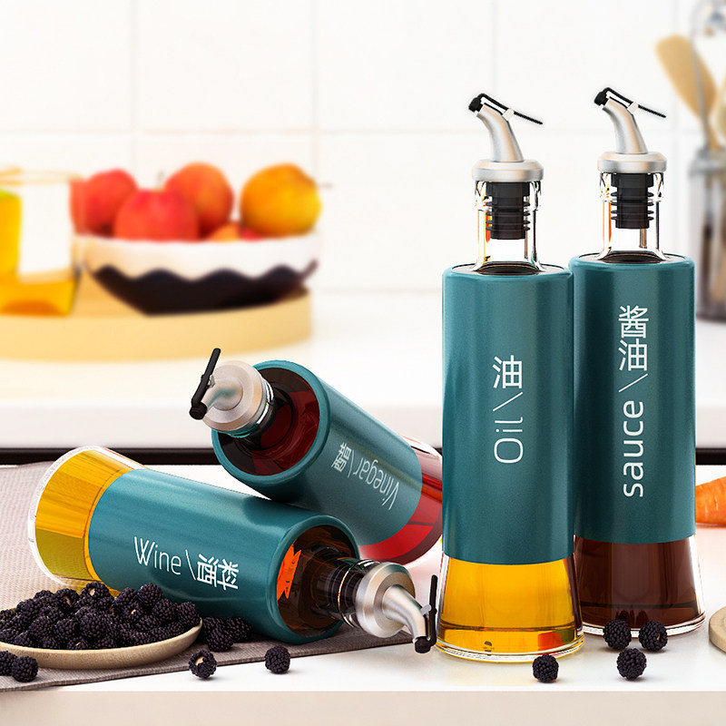 Glass leak-proof edible oil bottle Kitchen soy sauce vinegar seasoning box Household filter oil pot combination set oil storage tank
