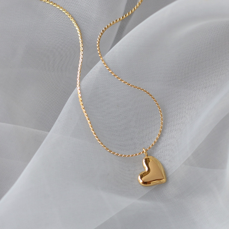 thecherrypie heart necklace