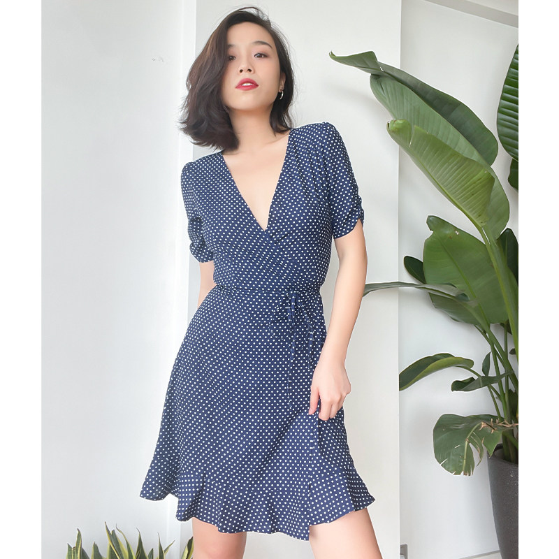 thecherrypie store owner keeps French classic polka-dot V-neck sexy waist and slim fishtail skirt dress