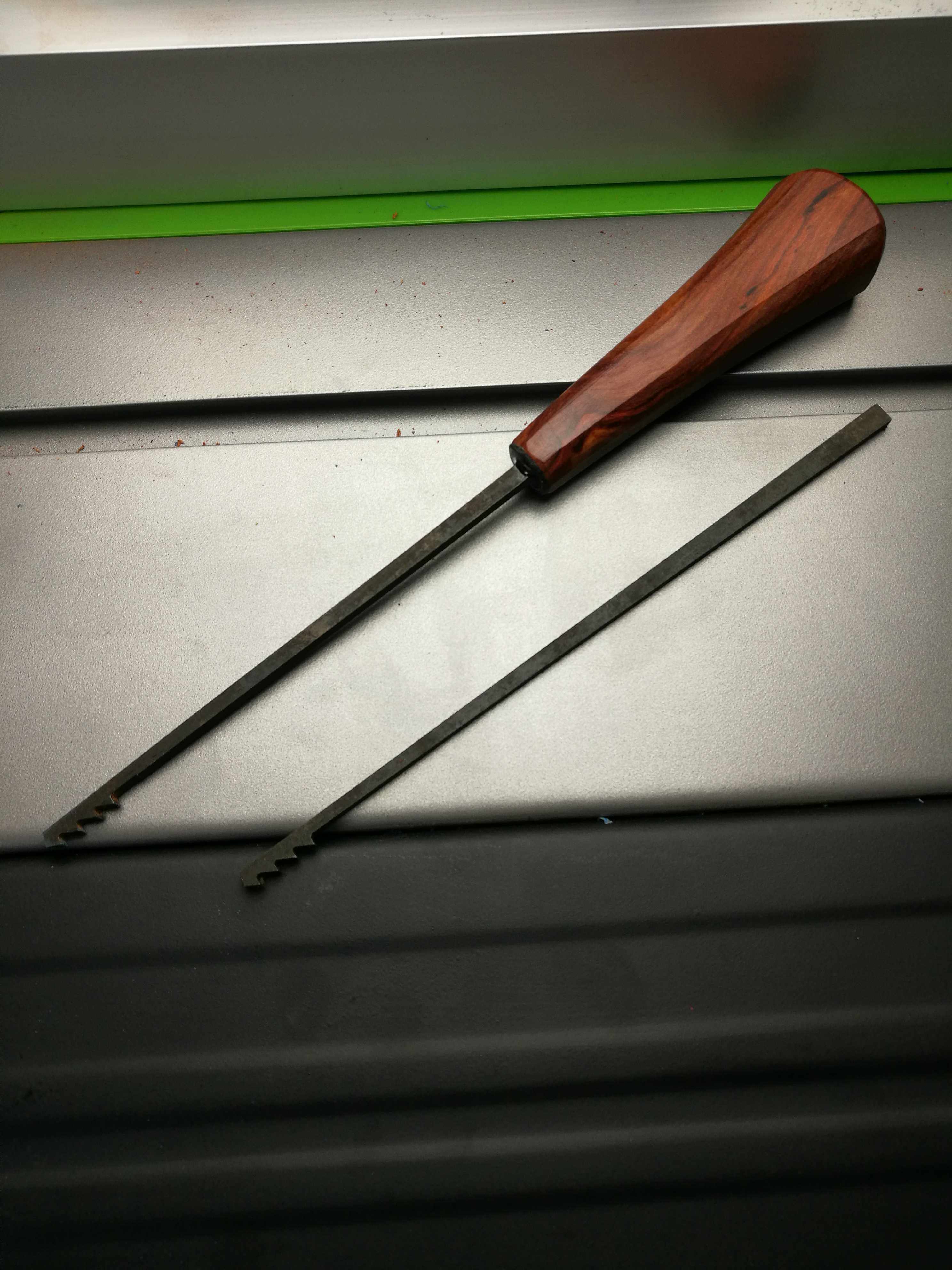 Noon DIY heart-piercing handle grooving gadget