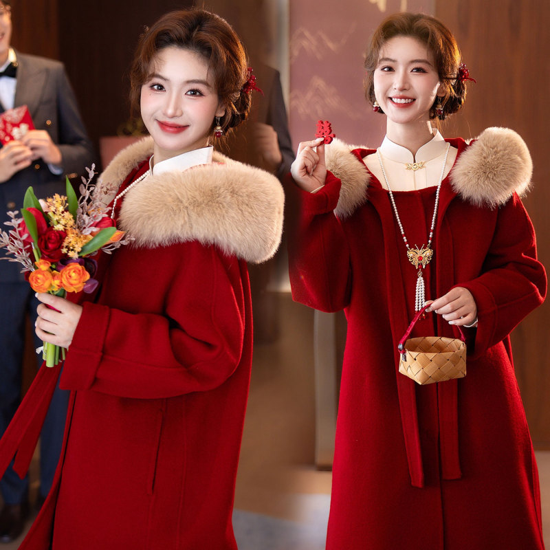 Red Double-Sided Wool Coat with Fox Fur Collar and Hood for Women, Suitable for Autumn and Winter Engagement, Toast Ceremony, and Homecoming, Made of Sheep Wool