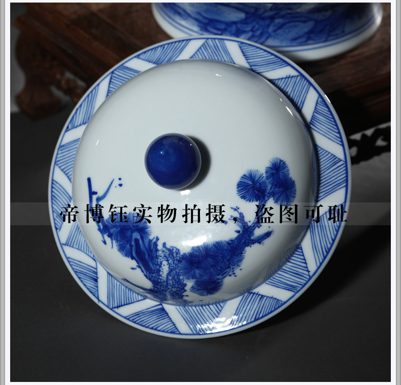Jingdezhen ceramic vases, antique hand - made cranes cover the general pot of tea pot of blue and white porcelain home decoration furnishing articles