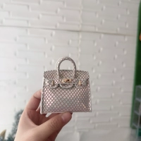 Светло -коричневая сетка овчина посылает лошадь