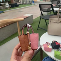 Коричневый розовый розовый