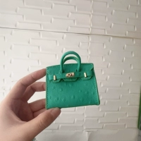 Зеленая пони, страус