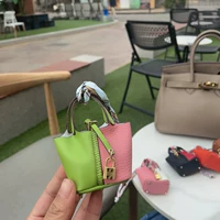 Зеленый, розовый