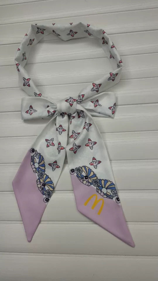 Новый женский менеджер McDonald's, двусторонняя лента. Можно выставлять счёт.