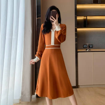 French retro V-neck knitted dress women's autumn and winter temperament celebrity style with coat and bottoming sweater skirt