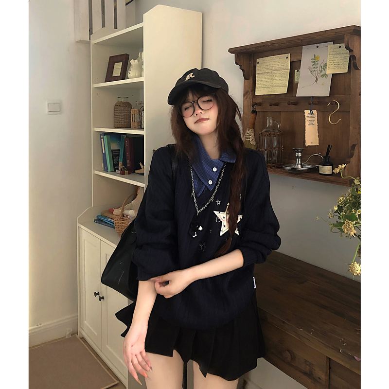 Tudou Potato Cat Korean Style Preppy Fake Two-Piece Sweatshirt for Women, Loose Design, 2026 New Style Diagonal Placket Top