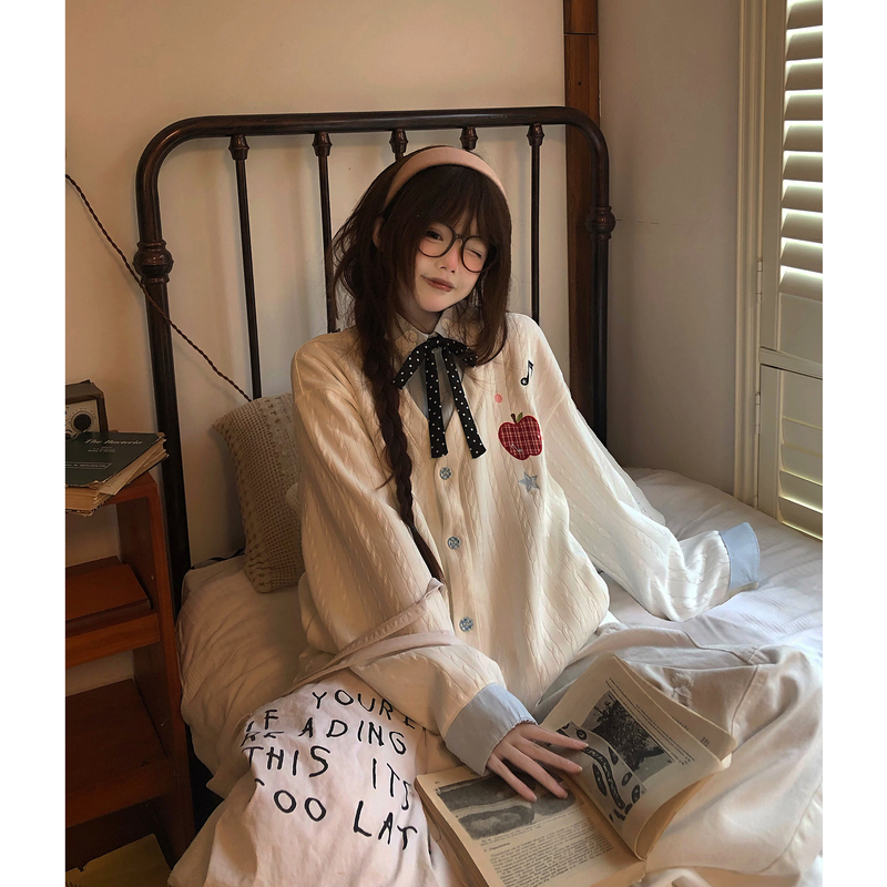 Tudou Potato Cat Twist White Knit Cardigan Fake Two-Piece Sweatshirt Jacket for Women, Loose and Lazy Style, Preppy Style
