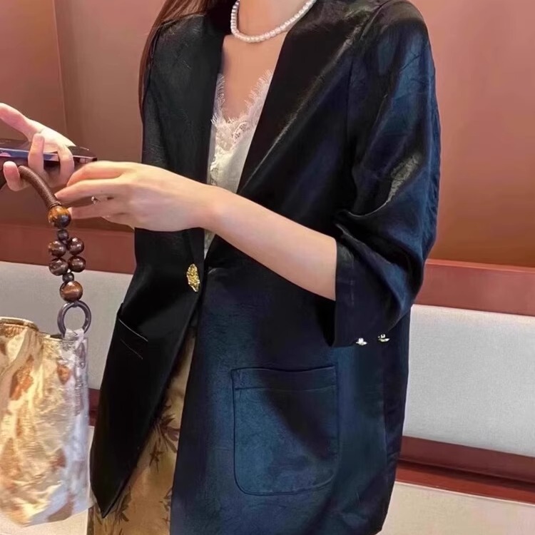 Authentic Bargain Outlet Foreign Trade European Style Three-Quarter Sleeve Acetate Satin Blazer for Women, Thin Summer Commuter Jacket