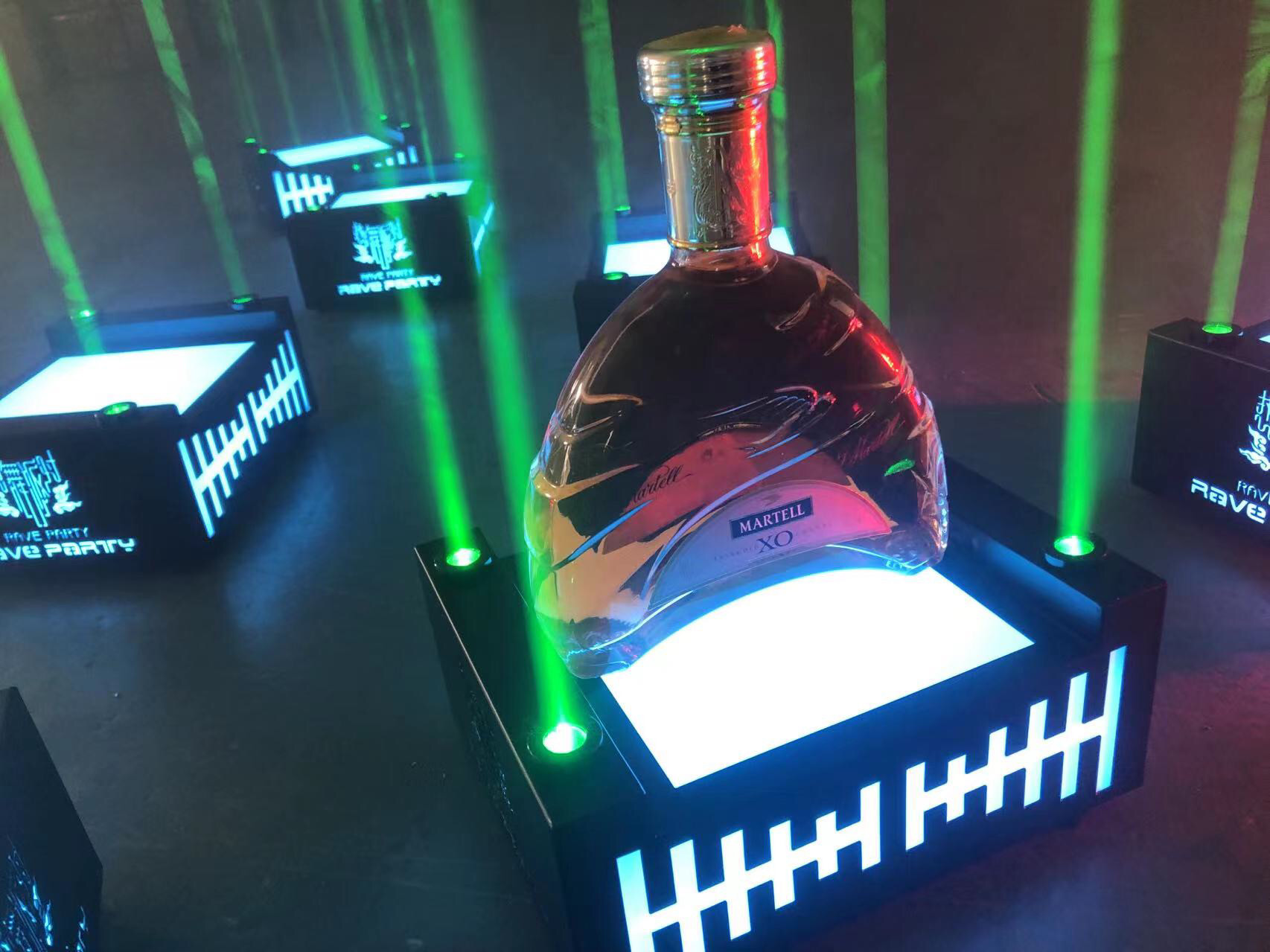 Luminous Wine Base Bar KTV Wine Entrusted Wine Red Ocean Wine Champagne XO Laser Base Creative Black Peach A Wine Holder STAND SHOW