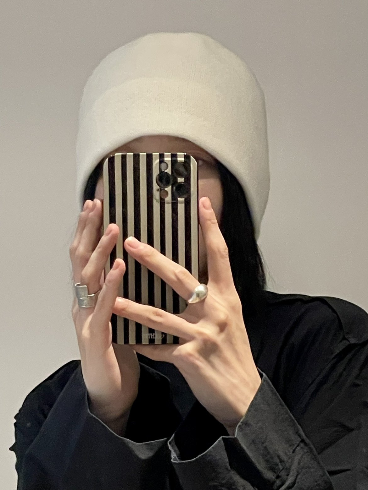 (Main push iphone13) autumn and winter fashion owner recommended temperament stripe color matching fine hole all-inclusive mobile phone Protective case