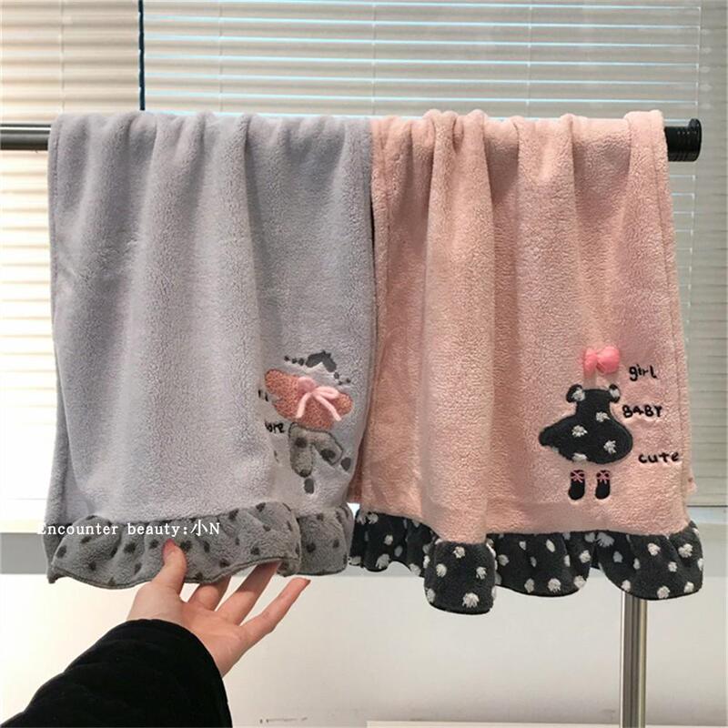 Cute Towel, Soft and Skin-Friendly, Polka Dot Edge Face Wash Towel for Adults, Absorbs Water, Wipes Face Without Shedding, Absorbs Water and Dries Quickly