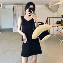 Big happy homemade 2020 spring new simple sleeveless round neck small top short A- shaped skirt fashion two-piece set