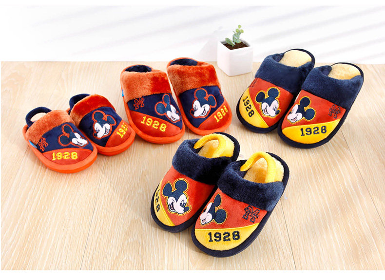 Pantoufles enfants en suède DISNEY pour hiver - semelle autre - Ref 1032591 Image 13