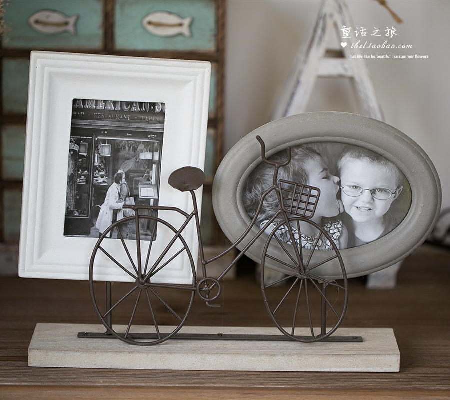 Resin crafts ornaments American country home decoration Bedroom miscellaneous goods Wind Wrought iron bicycle photo frame (double frame)