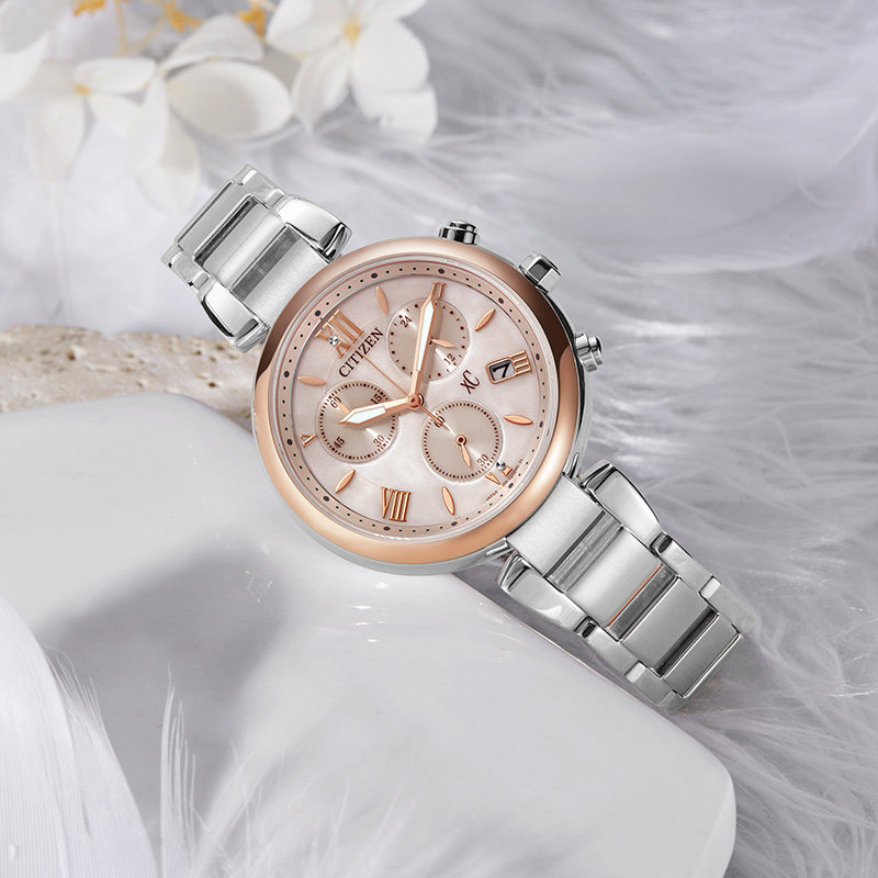 Citizen Flagship Store Official Website Xc Series Rose Gold Three-Eye Chronograph Steel Band Kinetic Energy Watch for Women Fb1452