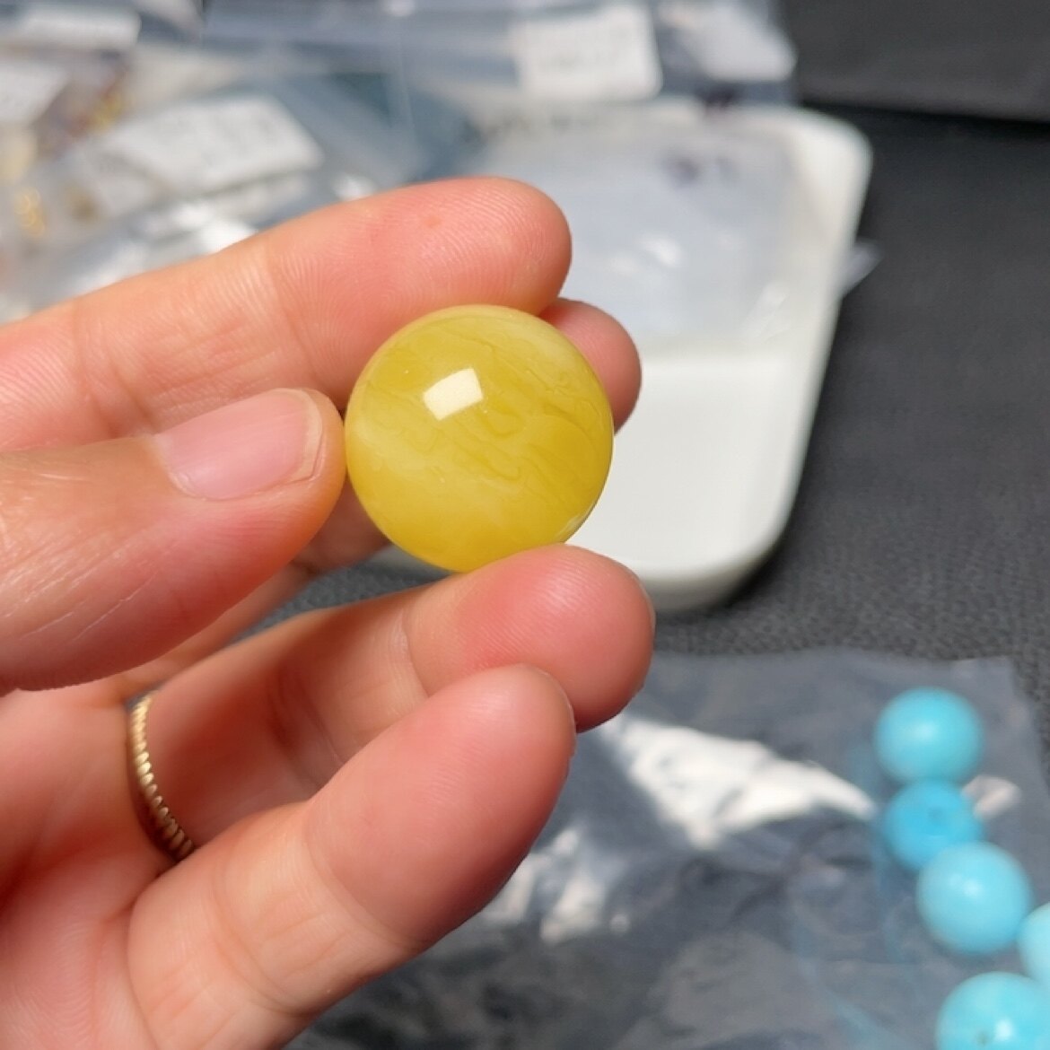 Серьги 欧洲新款天然老蜜蜡饼子耳针s925纯银耳饰复古百搭特色日常女款 Essonne