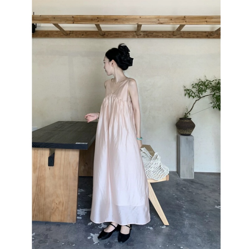 French-Style Tencel Texture V-Neck Comfortable Loose Dress for Women, Summer Vacation, Commuting, Versatile Sleeveless Tank Top Long Dress