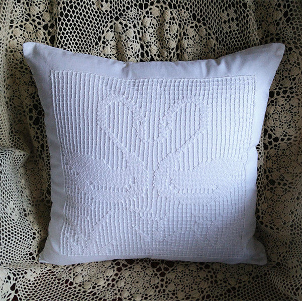 Foreign Trade Outlet White Pure Cotton Handmade Mesh Button Parquet Cushions Jacket Hug Pillow Cover In-car Holding Pillows